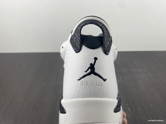 Jordan Oreo 384664-101 Retro 6 0826